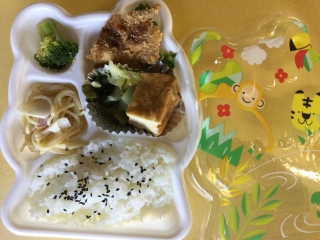 音香’ｓ畑♪ 幼稚園・保育園の給食2017年10月11日 byおかずばたけ