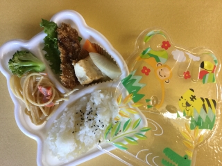 音香’ｓ畑♪ 幼稚園・保育園の給食2017年10月31日 byおかずばたけ