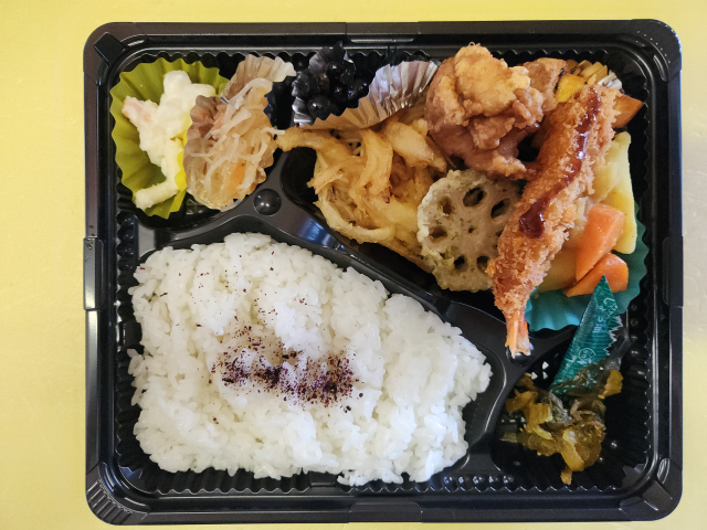 f DX̓ 2025N1015 by΂