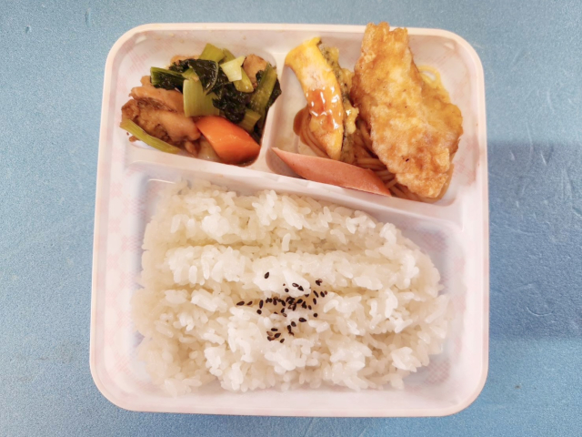 音香’s畑♪ 幼稚園・保育園の給食2025年05月29日 byおかずばたけ