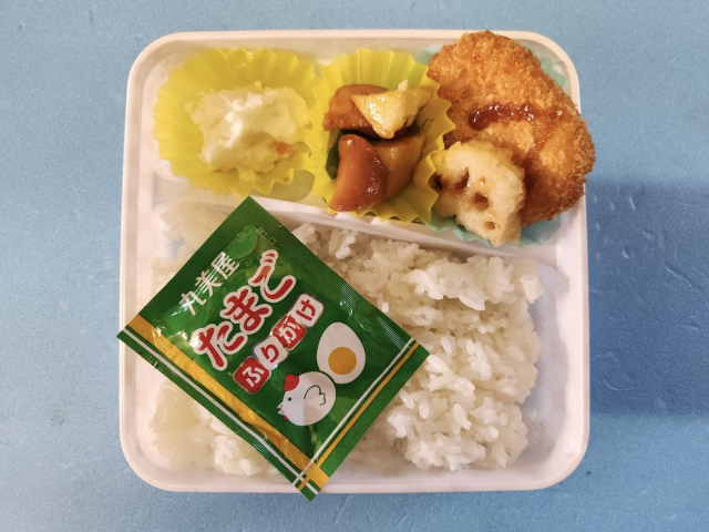 音香’s畑♪ 幼稚園・保育園の給食2025年11月10日 byおかずばたけ