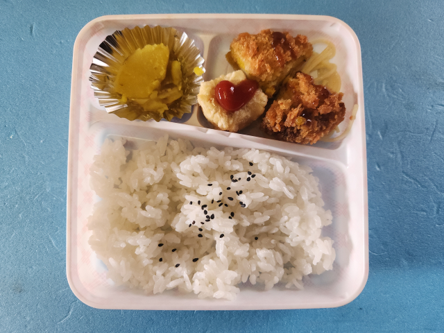音香’s畑♪ 幼稚園・保育園の給食2025年11月19日 byおかずばたけ