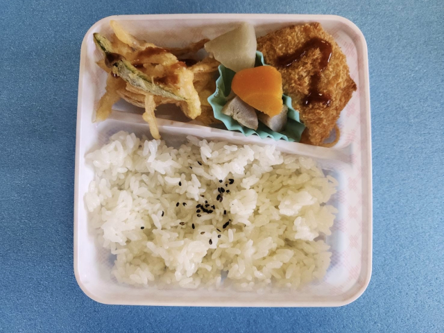 音香’s畑♪ 幼稚園・保育園の給食2026年03月04日 byおかずばたけ